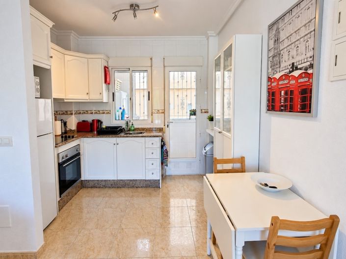 Image No.9-2 Bed Apartment for sale
