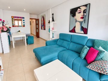 49824stylish3bedroomtopfloorvillageapartmentw