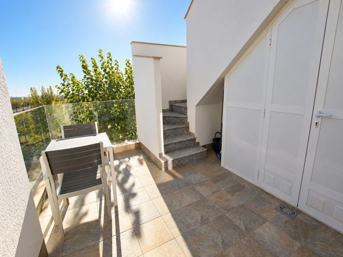 Image No.16-2 Bed Apartment for sale