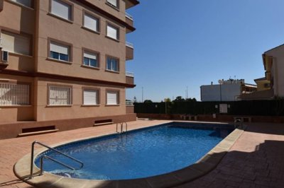 49832penthousewithprivatesolariumandmountainv