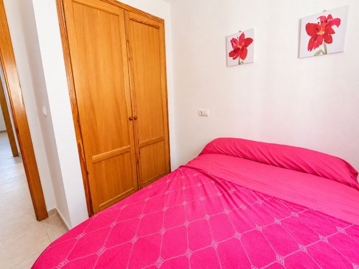 Image No.15-3 Bed Townhouse for sale
