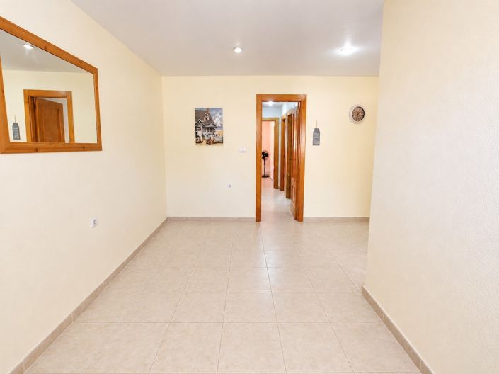 Image No.21-3 Bed Townhouse for sale