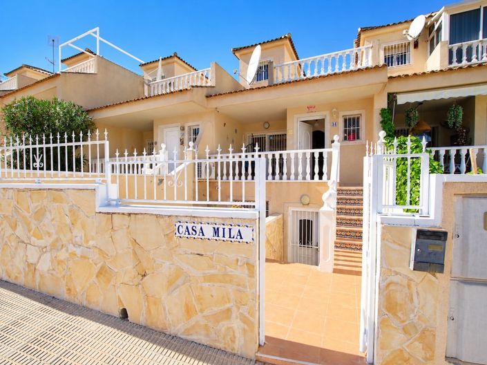 Image No.27-3 Bed Townhouse for sale