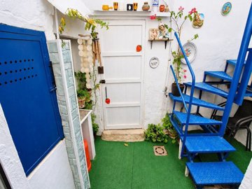 49849charming2bedtownhouseintheheartofrojales