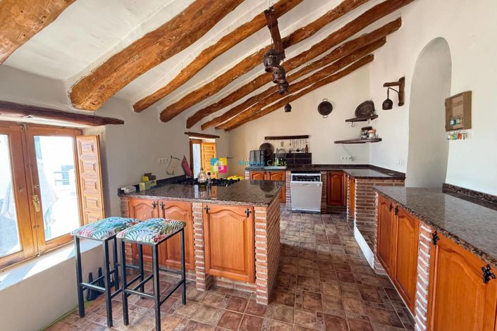 Image No.15-5 Bed Country House for sale