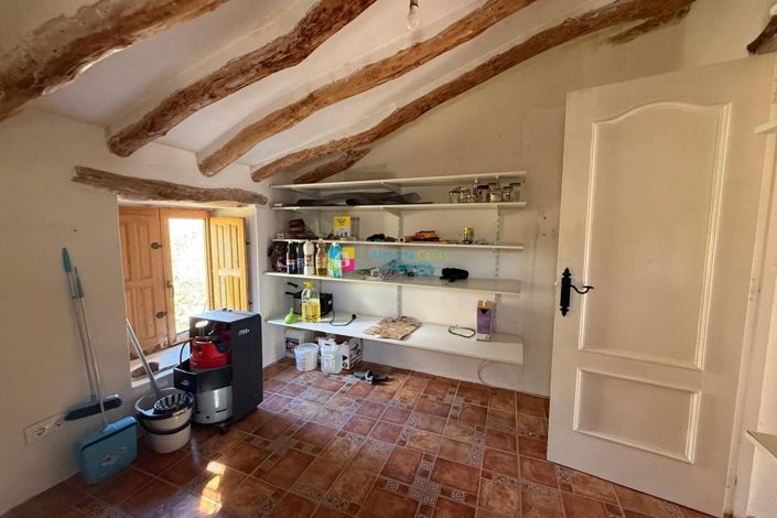 Image No.16-5 Bed Country House for sale