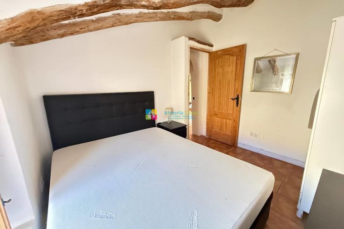 Image No.24-5 Bed Country House for sale