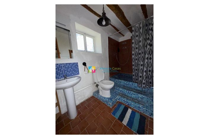 Image No.26-5 Bed Country House for sale