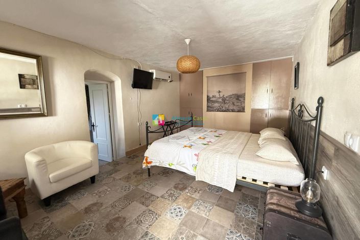 Image No.30-5 Bed Country House for sale