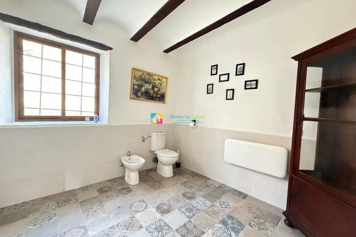 Image No.34-5 Bed Country House for sale