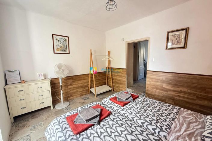 Image No.37-5 Bed Country House for sale