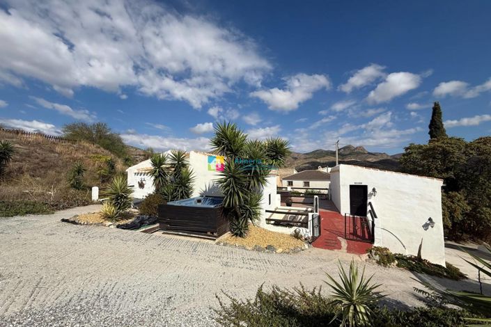 Image No.44-5 Bed Country House for sale