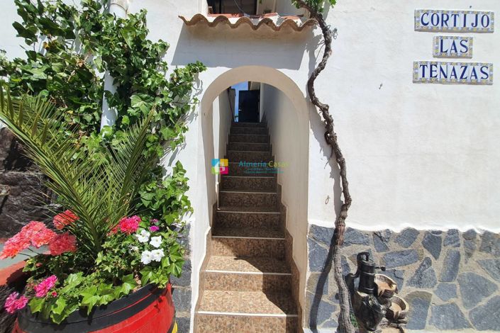 Image No.19-5 Bed Country House for sale