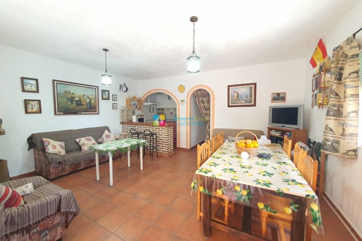 Image No.7-5 Bed Country House for sale