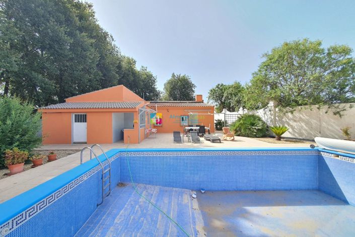 Image No.4-4 Bed Villa for sale