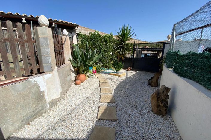 Image No.42-3 Bed Country House for sale