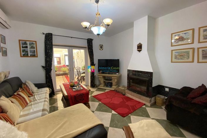 Image No.6-3 Bed Country House for sale