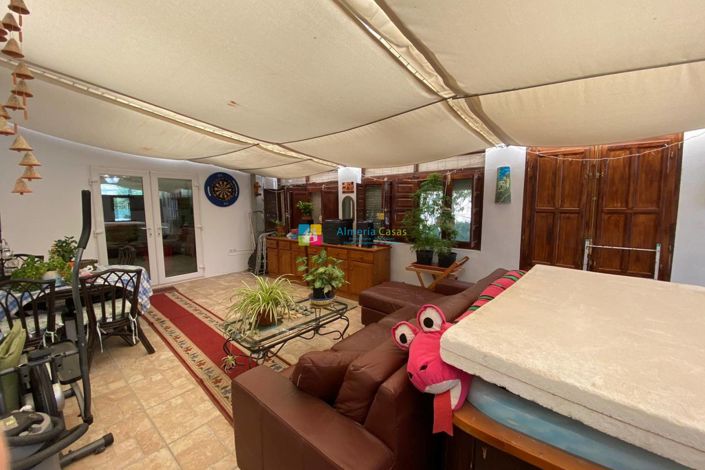 Image No.8-3 Bed Country House for sale