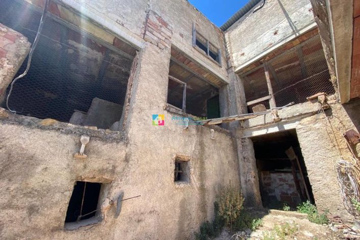 Image No.49-5 Bed Townhouse for sale