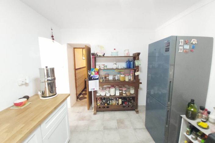 Image No.24-7 Bed Country House for sale