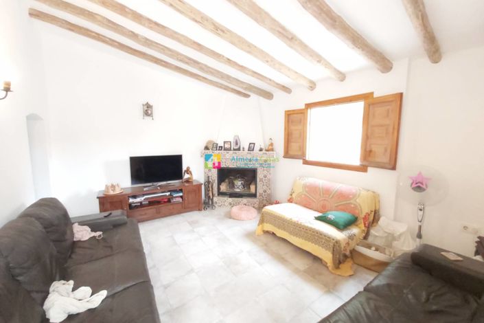 Image No.27-7 Bed Country House for sale