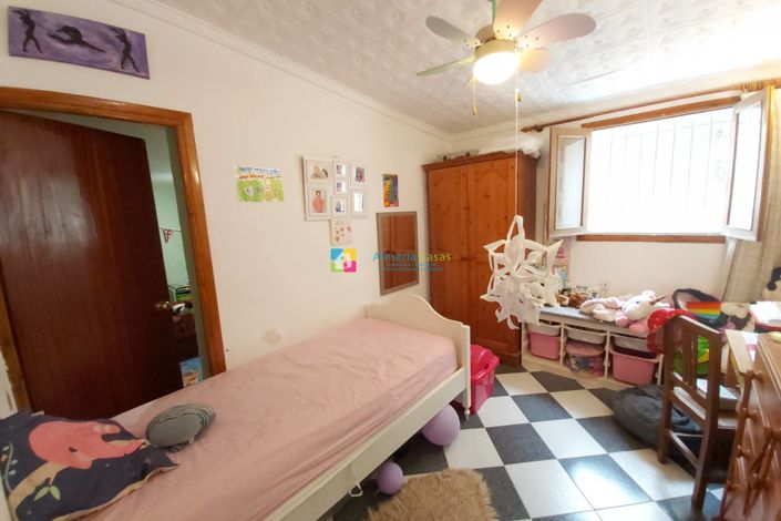 Image No.39-7 Bed Country House for sale