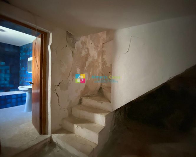 Image No.13-3 Bed Townhouse for sale