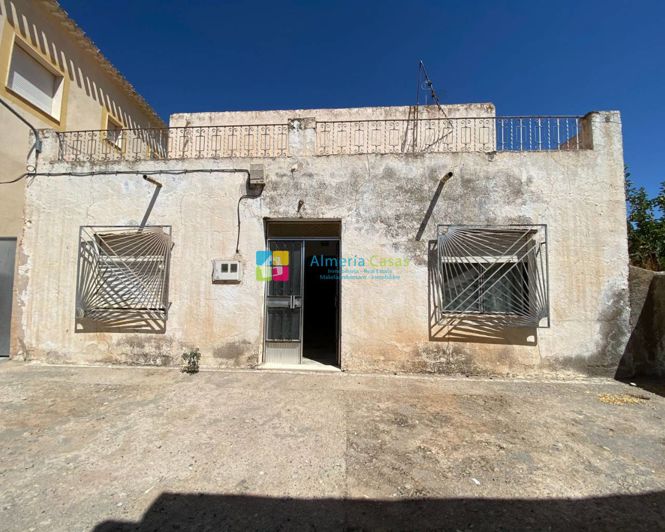 Image No.2-3 Bed Townhouse for sale