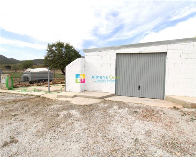 Image No.14-3 Bed Country House for sale