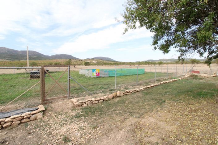 Image No.20-3 Bed Country House for sale