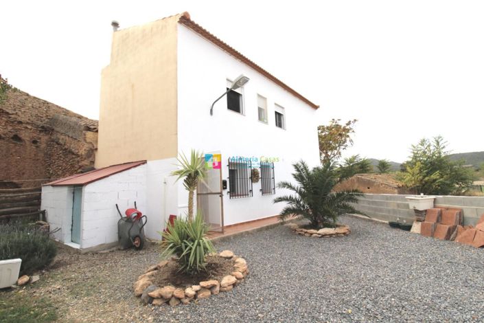 Image No.22-3 Bed Country House for sale