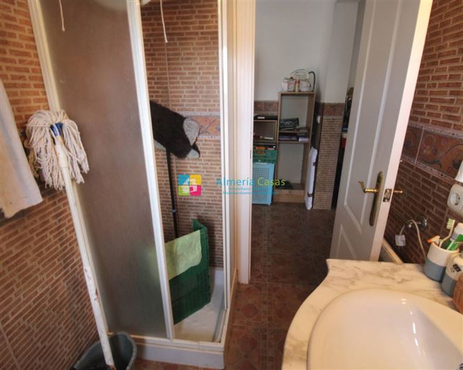 Image No.6-3 Bed Country House for sale