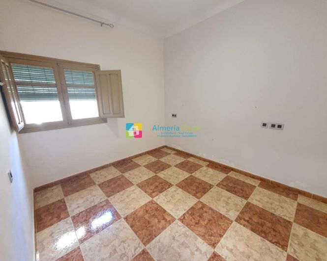 Image No.8-Maison de ville de 3 chambres à vendre à Almeria