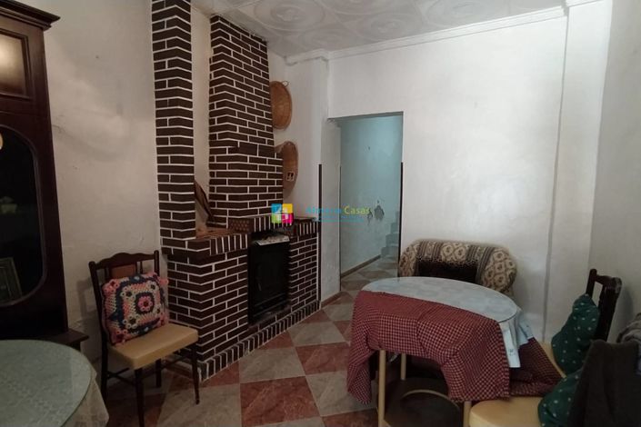 Image No.5-6 Bed Townhouse for sale