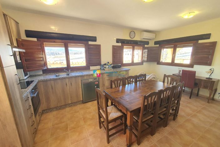 Image No.13-3 Bed Villa for sale