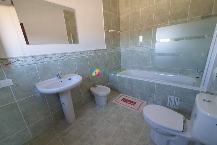 Image No.22-3 Bed Villa for sale