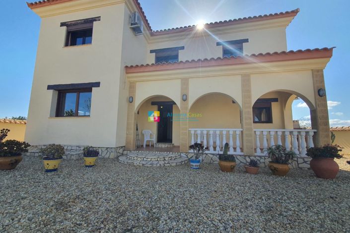 Image No.4-3 Bed Villa for sale