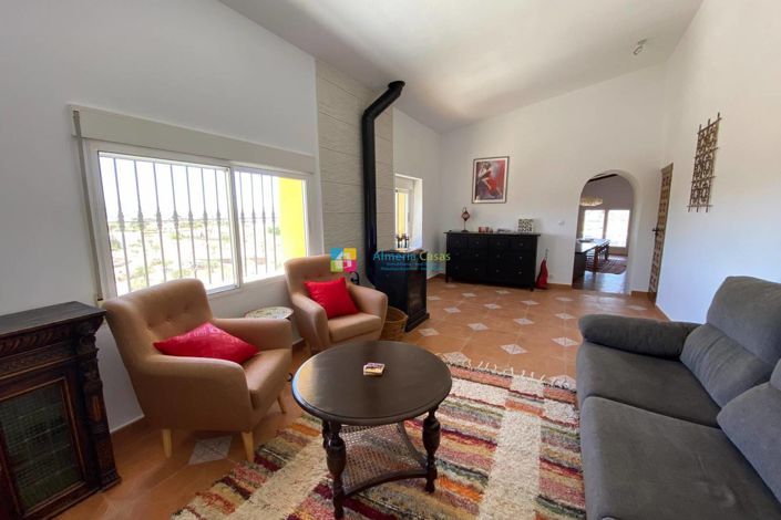 Image No.17-7 Bed Country House for sale