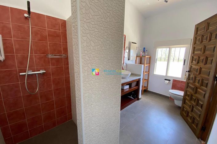 Image No.22-7 Bed Country House for sale