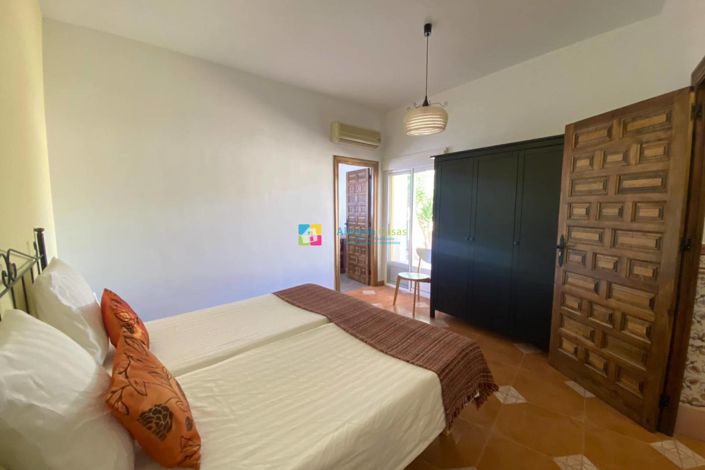 Image No.25-7 Bed Country House for sale