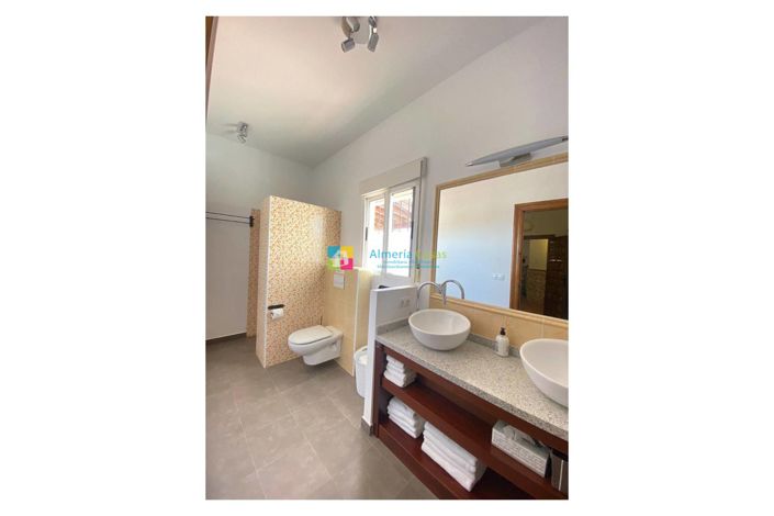 Image No.26-7 Bed Country House for sale