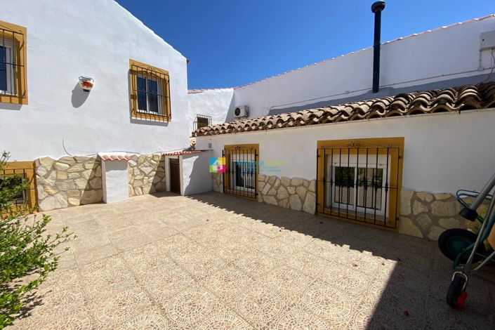 Image No.29-7 Bed Country House for sale