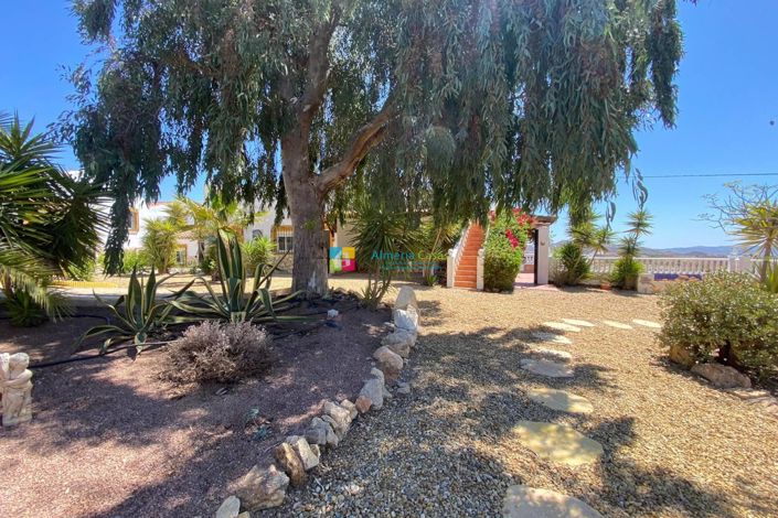 Image No.6-7 Bed Country House for sale