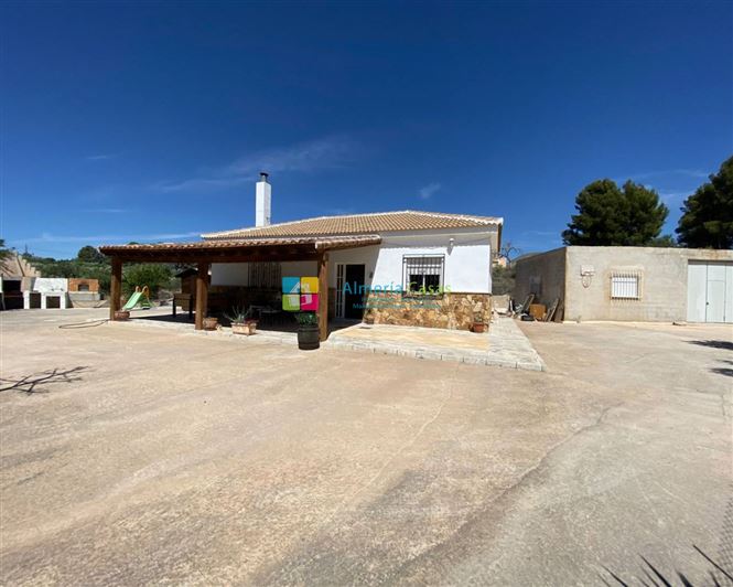 Image No.1-Maison de campagne de 2 chambres à vendre à Somontín
