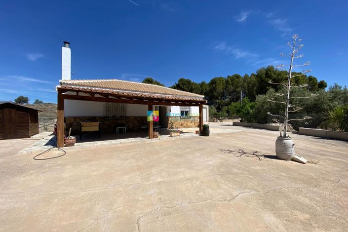 Image No.2-2 Bed Country House for sale