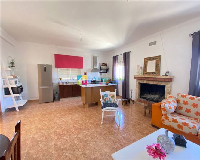 Image No.7-2 Bed Country House for sale