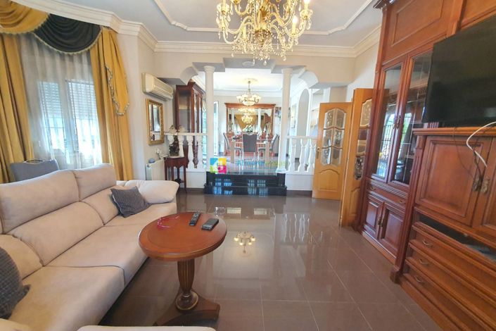 Image No.12-4 Bed Villa for sale