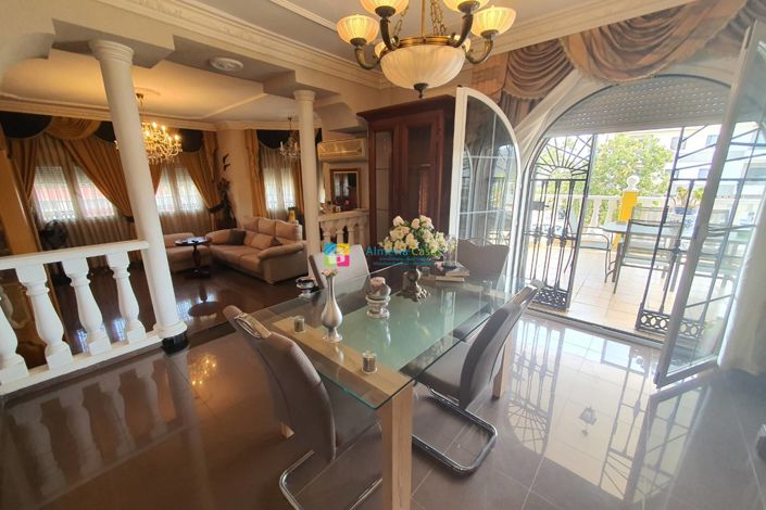 Image No.15-4 Bed Villa for sale