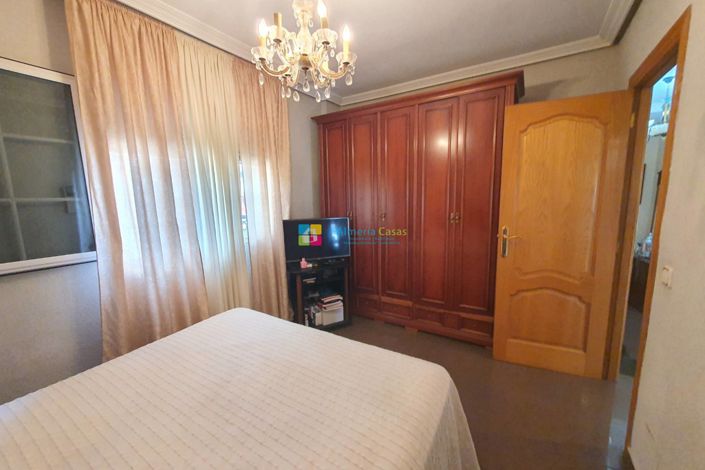 Image No.22-4 Bed Villa for sale