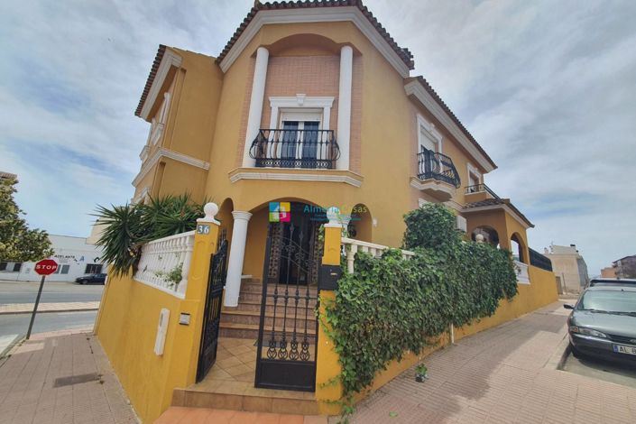 Image No.6-4 Bed Villa for sale